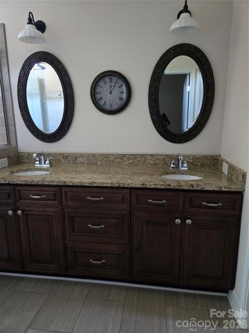 990 Russell Ridge Drive, Catawba, NC 28609
