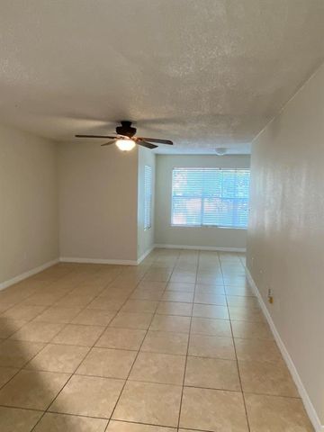 4560 COMMANDER DRIVE 1313, Orlando, FL 32822