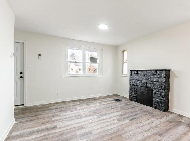 2243 Safford Avenue, Columbus, OH 43223