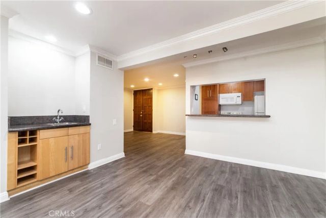 5334 Lindley Avenue 126, Encino, CA 91316