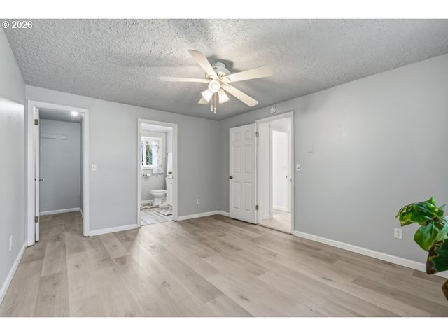 11722 Nw 9TH Ave, Vancouver, WA 98685