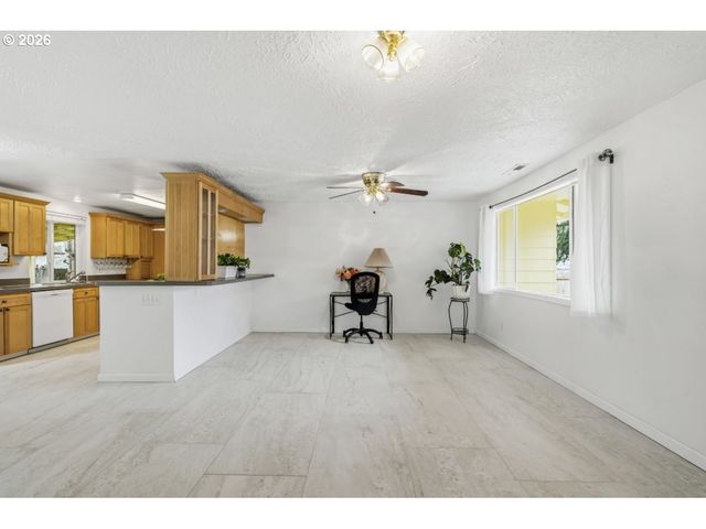 11722 Nw 9TH Ave, Vancouver, WA 98685