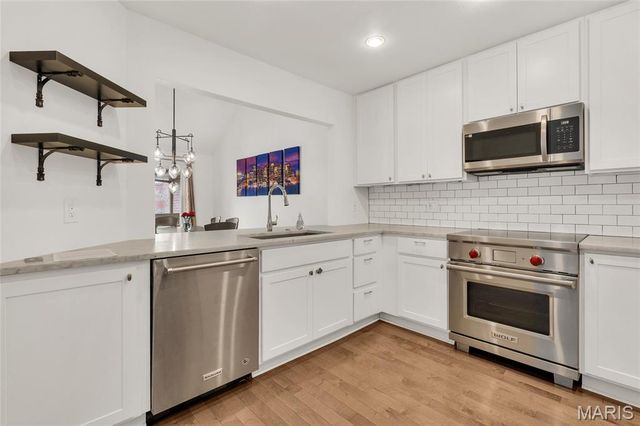 4444 Lindell Boulevard 4, St Louis, MO 63108