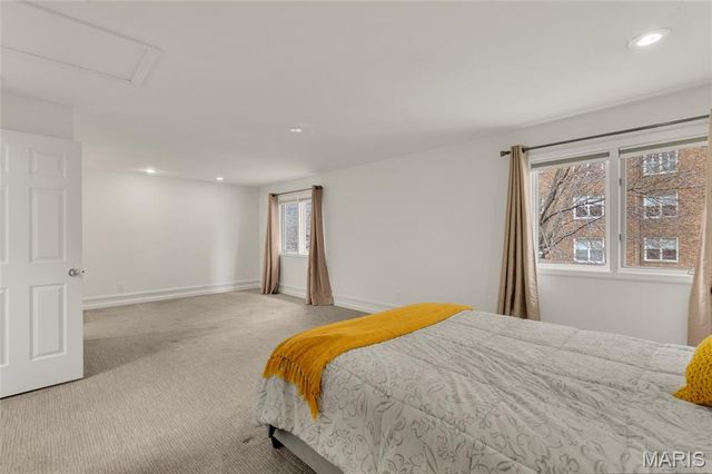 4444 Lindell Boulevard 4, St Louis, MO 63108