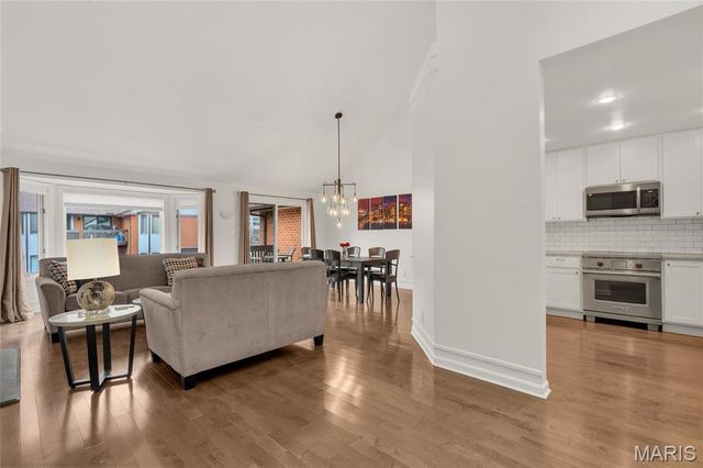 4444 Lindell Boulevard 4, St Louis, MO 63108