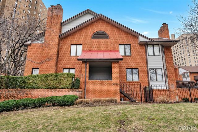 4444 Lindell Boulevard 4, St Louis, MO 63108