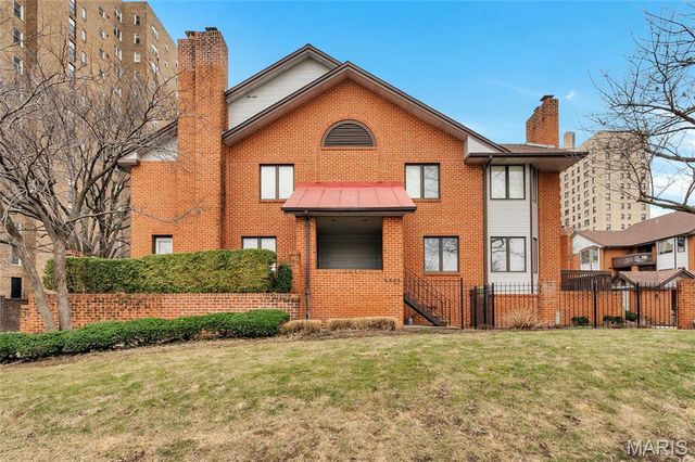 4444 Lindell Boulevard 4, St Louis, MO 63108