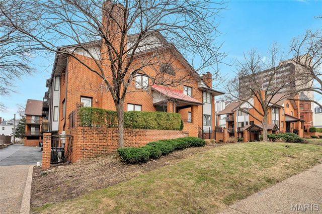 4444 Lindell Boulevard 4, St Louis, MO 63108