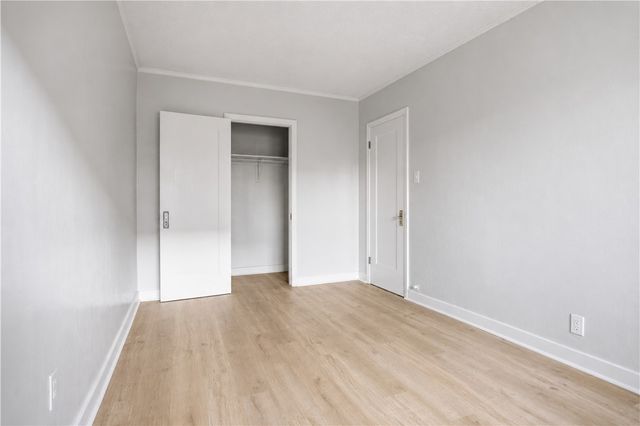 1042 W 57th Street, Los Angeles, CA 90037
