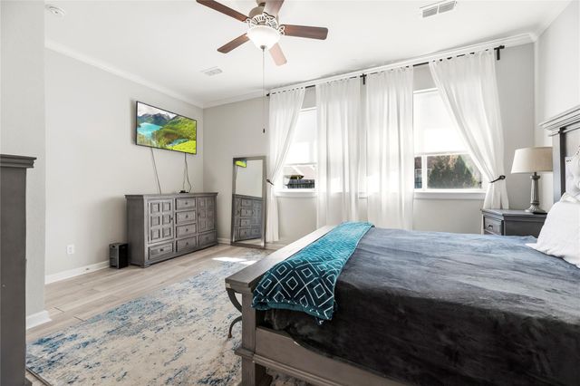 9510 Jayci Hills Lane, Cypress, TX 77433