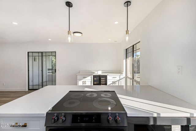 5207 N 24TH Street 201, Phoenix, AZ 85016