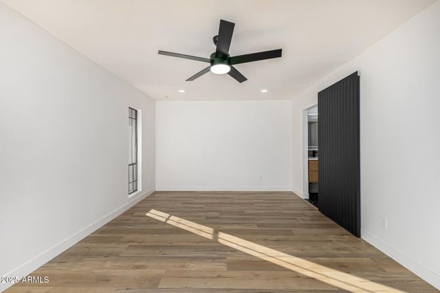 5207 N 24TH Street 201, Phoenix, AZ 85016