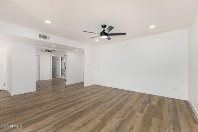 5207 N 24TH Street 201, Phoenix, AZ 85016