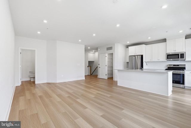 43342 FARRINGDON SQ, Ashburn, VA 20148
