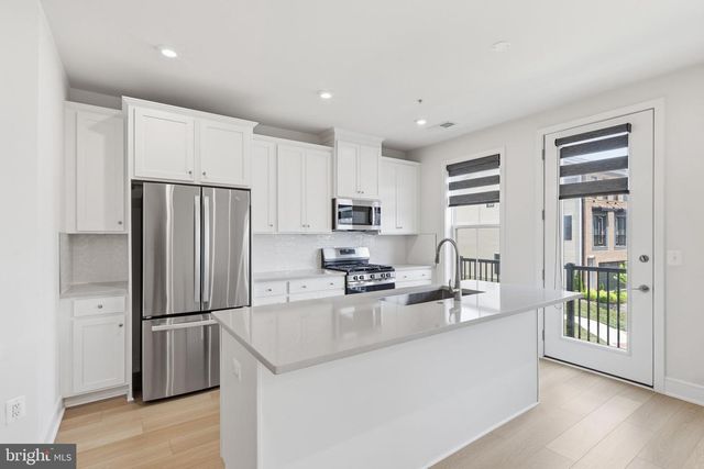 43342 FARRINGDON SQ, Ashburn, VA 20148
