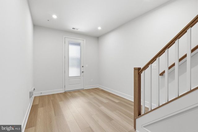 43342 FARRINGDON SQ, Ashburn, VA 20148