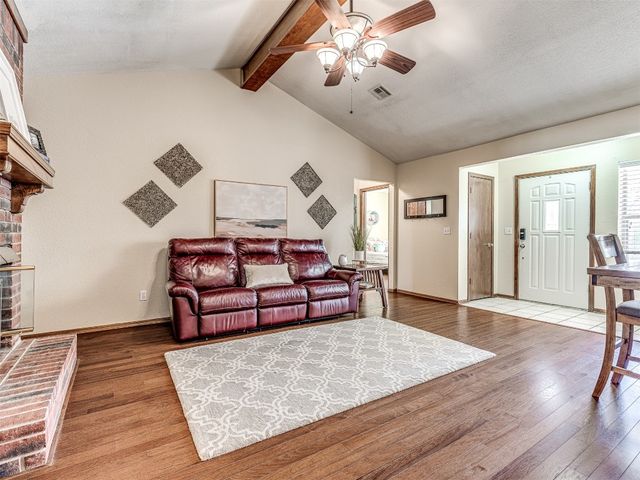 933 Luglena Lane, Purcell, OK 73080