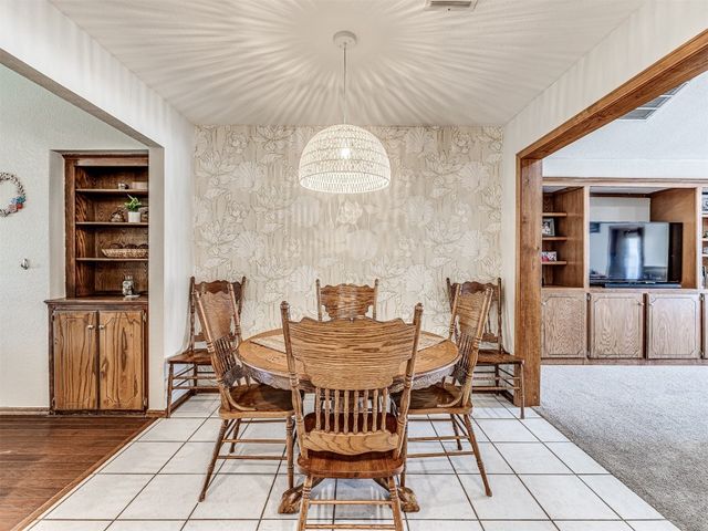 933 Luglena Lane, Purcell, OK 73080