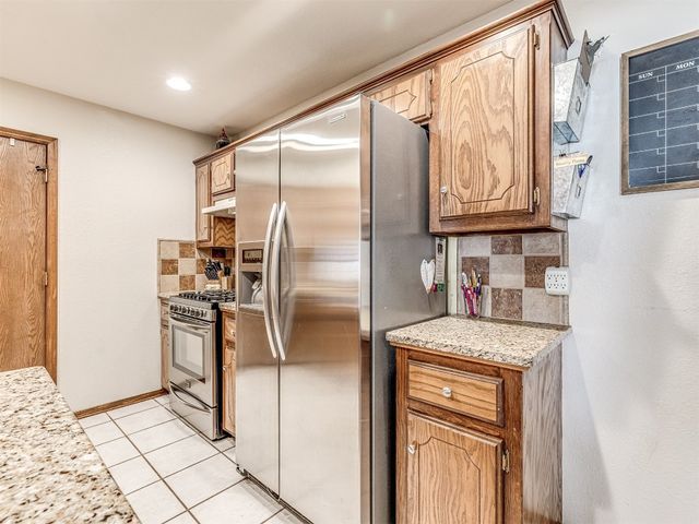 933 Luglena Lane, Purcell, OK 73080