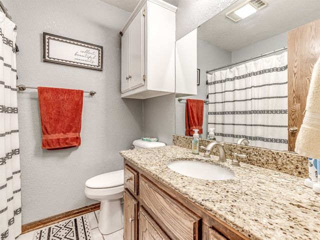 933 Luglena Lane, Purcell, OK 73080