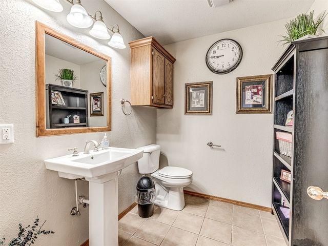 933 Luglena Lane, Purcell, OK 73080