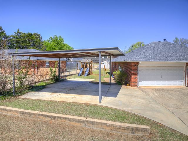 933 Luglena Lane, Purcell, OK 73080