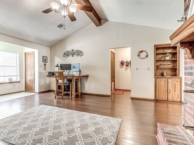 933 Luglena Lane, Purcell, OK 73080
