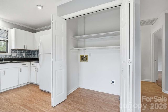 714 Farmington Circle, Hendersonville, NC 28739