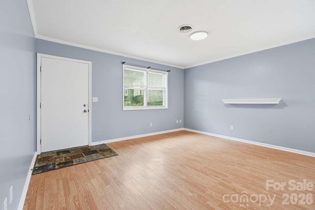 714 Farmington Circle, Hendersonville, NC 28739