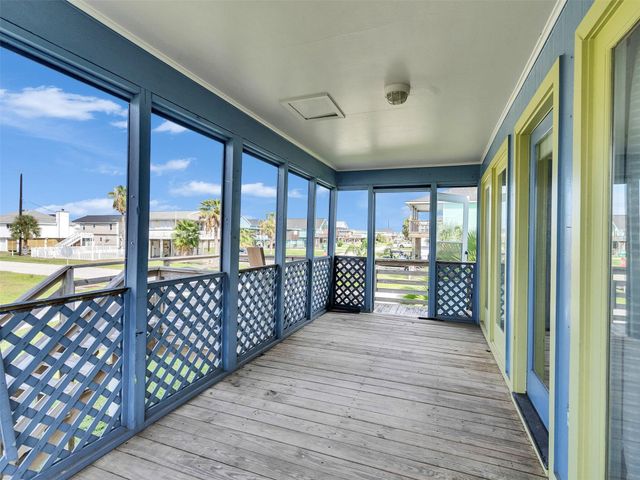 4038 Panola Drive, Galveston, TX 77554