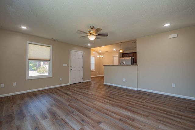 407 EPPERSON ST, Moberly, MO 65270