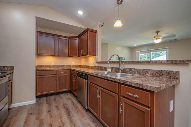 407 EPPERSON ST, Moberly, MO 65270