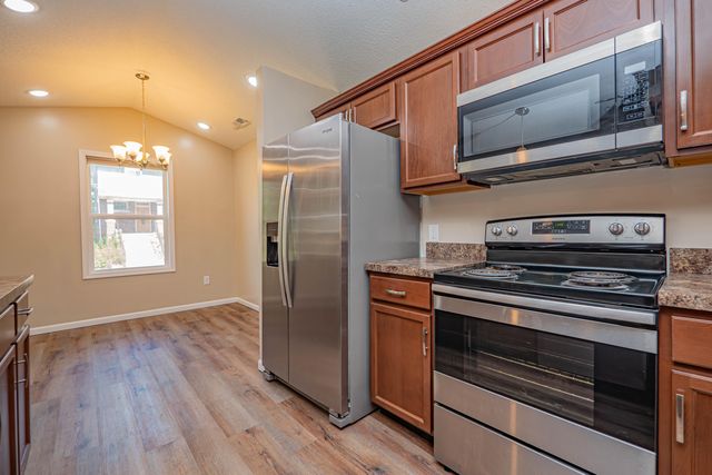 407 EPPERSON ST, Moberly, MO 65270