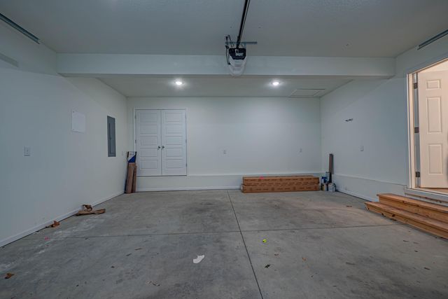 407 EPPERSON ST, Moberly, MO 65270