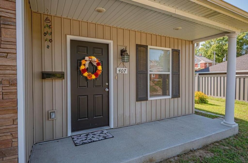 407 EPPERSON ST, Moberly, MO 65270