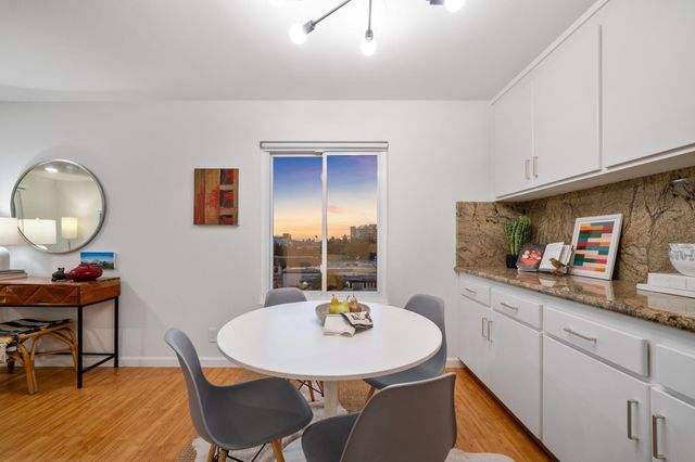 85 Vernon St 208, Oakland, CA 94610