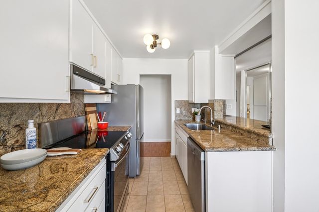 85 Vernon St 208, Oakland, CA 94610