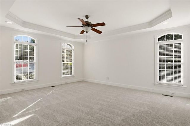 5522 Garden Park Lane, Winston-salem, NC 27106