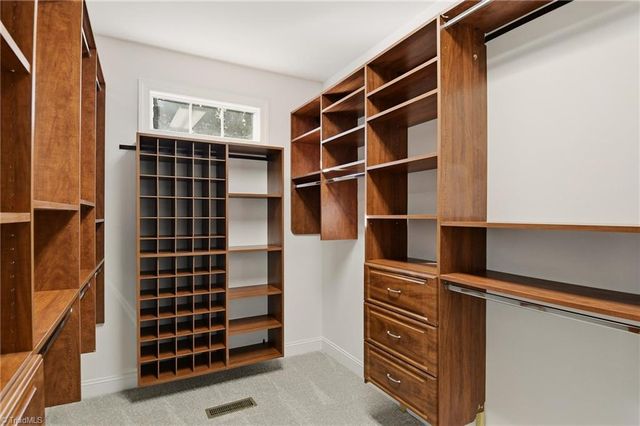 5522 Garden Park Lane, Winston-salem, NC 27106