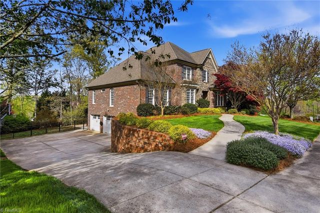 5522 Garden Park Lane, Winston-salem, NC 27106