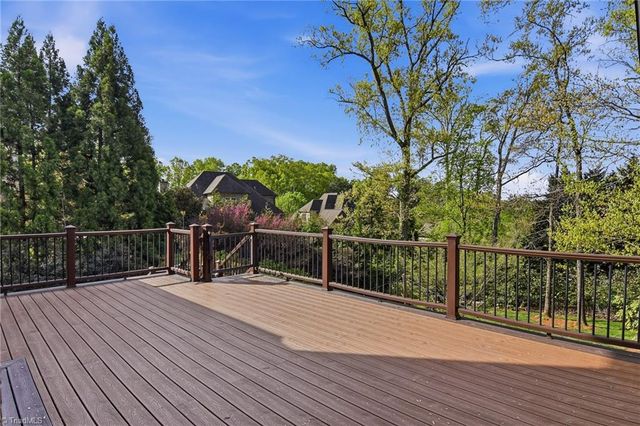 5522 Garden Park Lane, Winston-salem, NC 27106