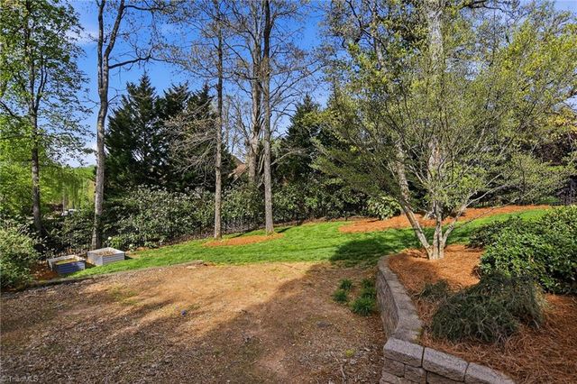 5522 Garden Park Lane, Winston-salem, NC 27106