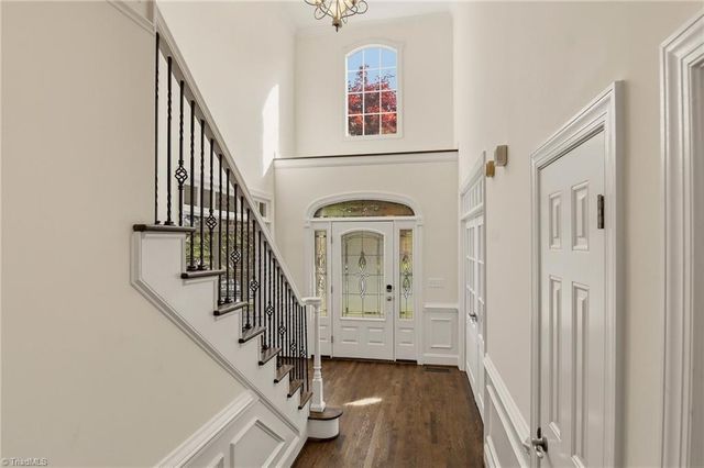 5522 Garden Park Lane, Winston-salem, NC 27106