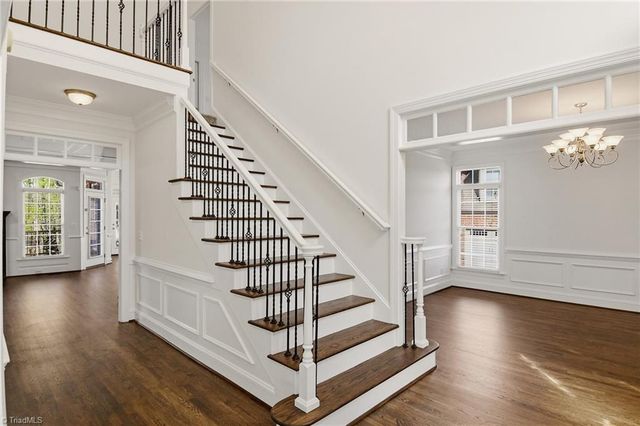 5522 Garden Park Lane, Winston-salem, NC 27106