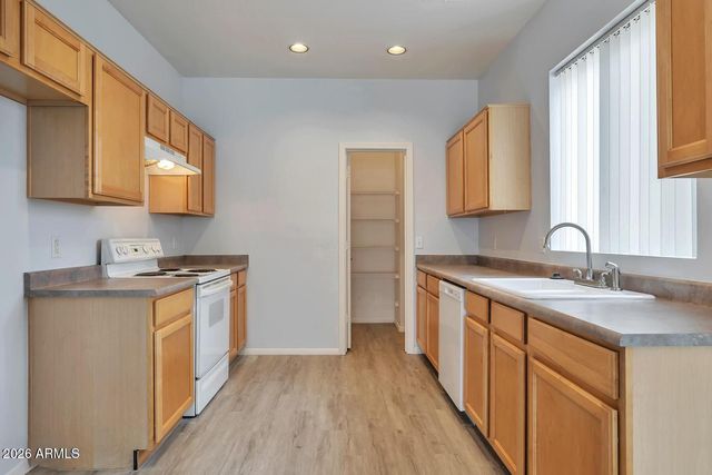 3038 W SANDS Drive, Phoenix, AZ 85027