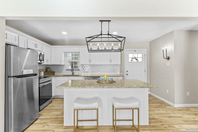 734 SUMNER, San Antonio, TX 78209