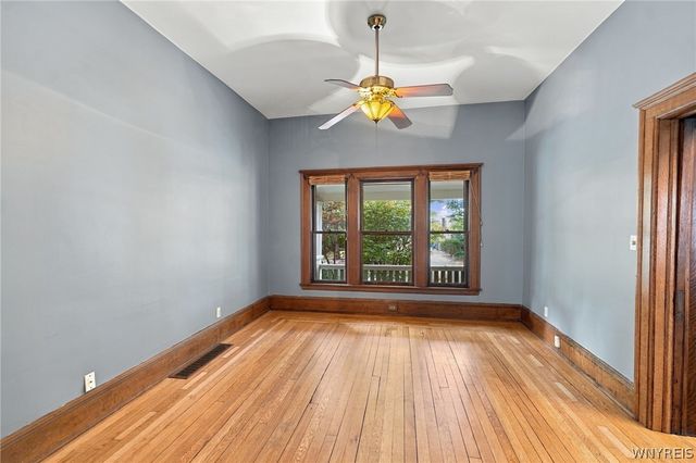 24 Saint James Place, Buffalo, NY 14222