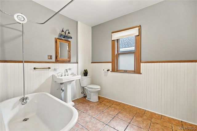 24 Saint James Place, Buffalo, NY 14222