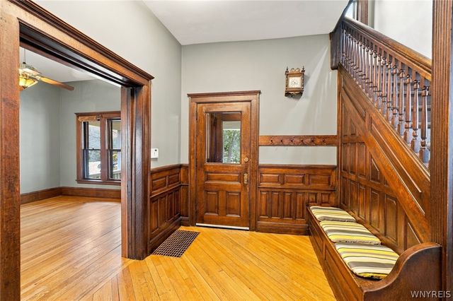 24 Saint James Place, Buffalo, NY 14222