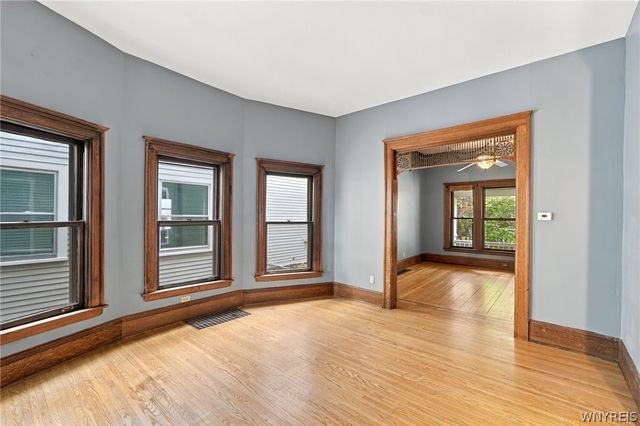 24 Saint James Place, Buffalo, NY 14222